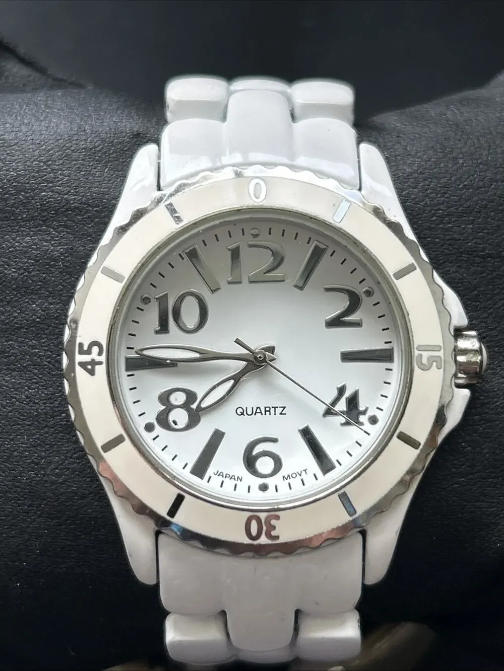 All White Dive Style Women’s Quartz Watch